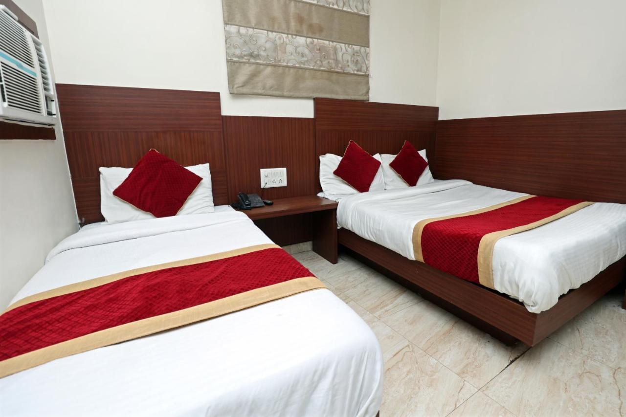 Hotel Toto International Dx Nowe Delhi Zewnętrze zdjęcie