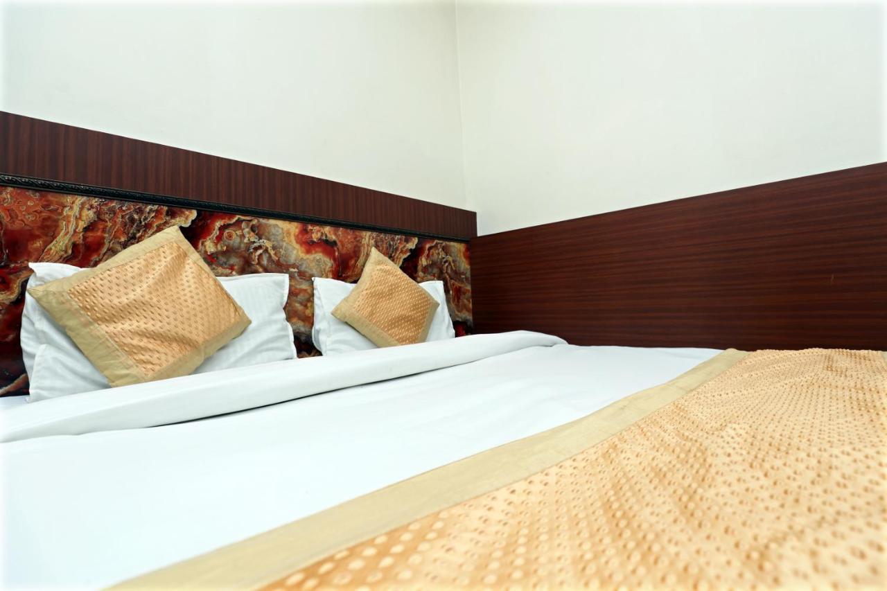Hotel Toto International Dx Nowe Delhi Zewnętrze zdjęcie