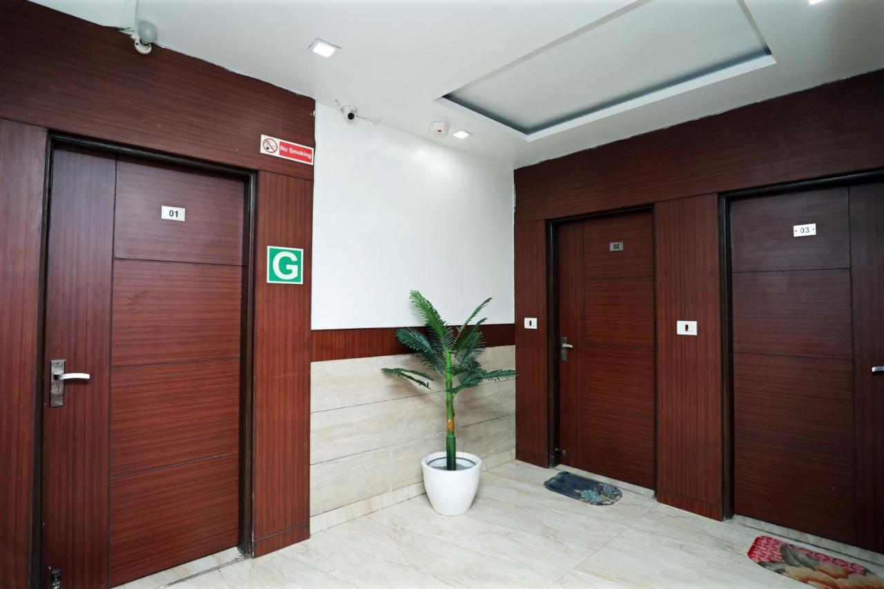 Hotel Toto International Dx Nowe Delhi Zewnętrze zdjęcie